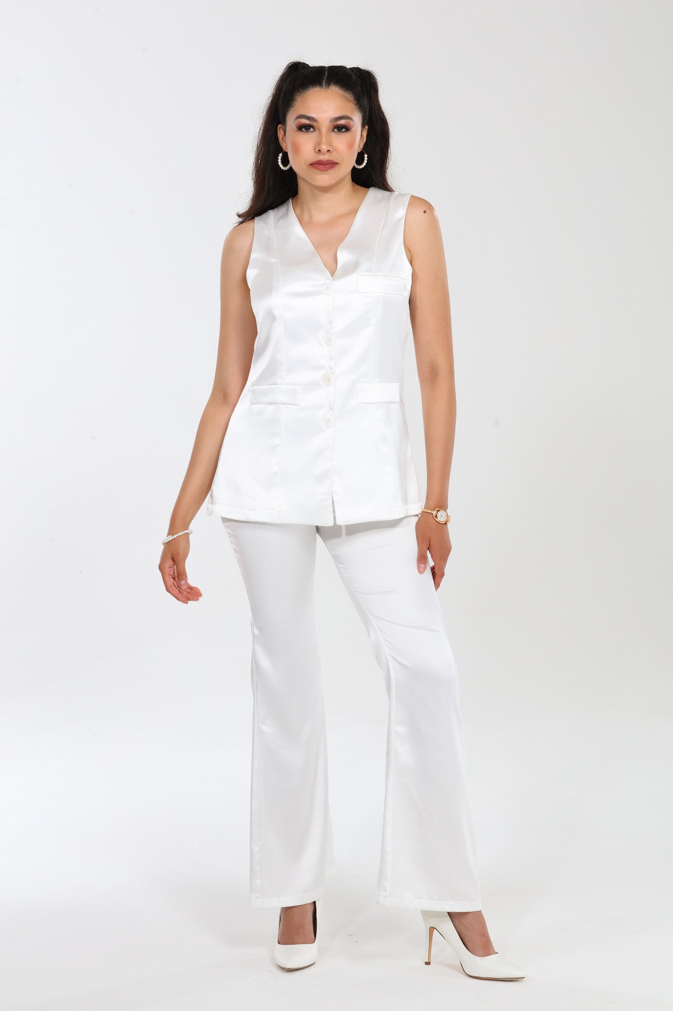Simple and Professional Vest